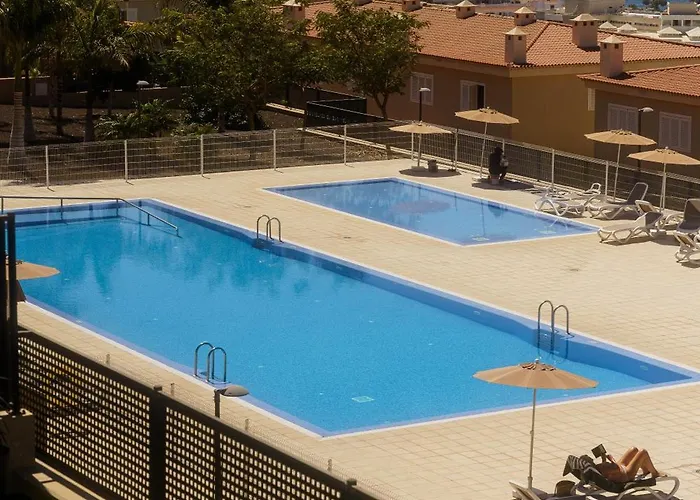 Luna - Ac, 2 Pools, Panoramic Ocean, Private Garage, Fibre Net Apartment *
