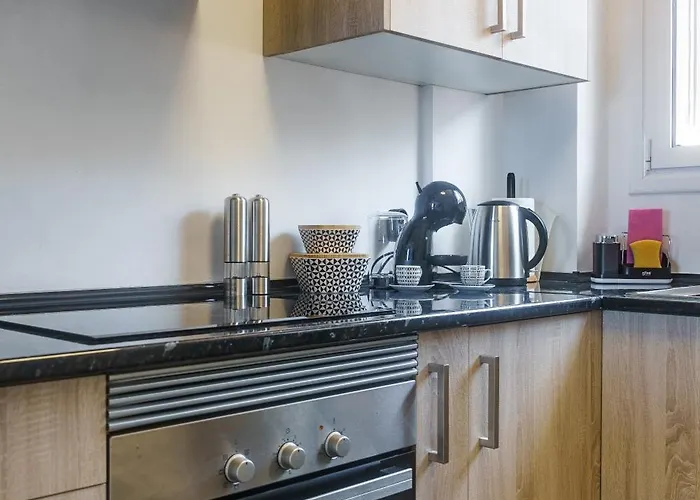 Luna - Ac, 2 Pools, Panoramic Ocean, Private Garage, Fibre Net Apartment *